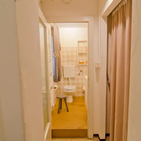 Apartment Bixio 81 Parma